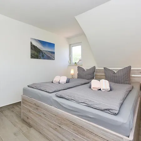Apartment Ferienwohnung Robbe Im Haus Nordstrand Esens